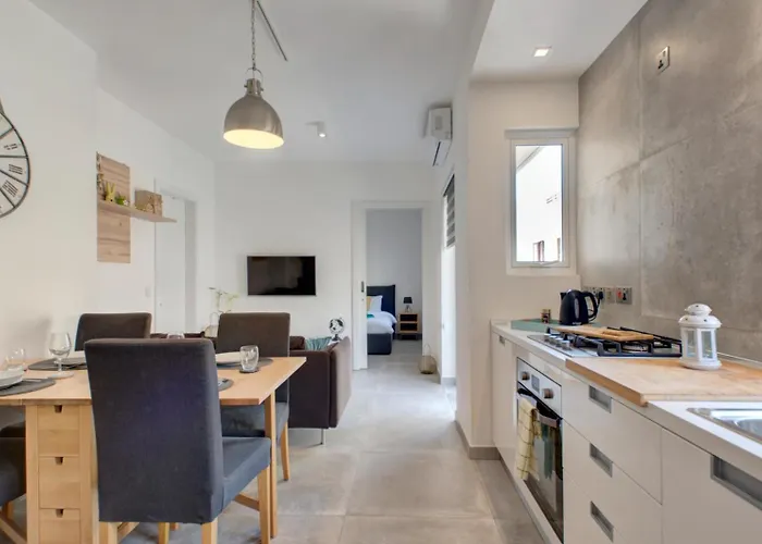 Modern Sliema Apartment Near Sea